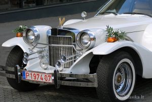 Klasikinių automobilių nuoma
